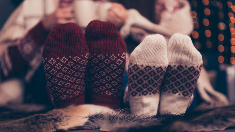 cozy-feet-wram-socks